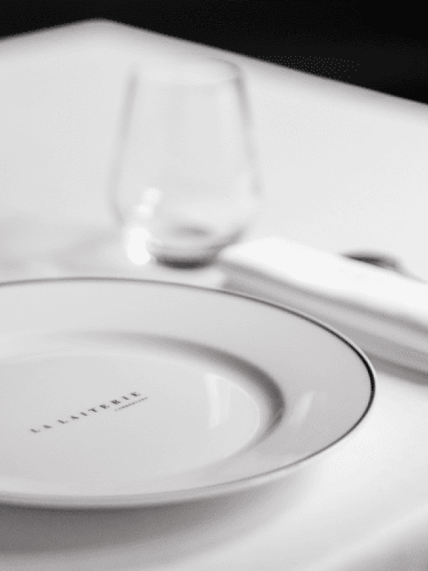 PETIT LAIT – 4 services <br> (au dîner toute la semaine et au déjeuner le week-end)